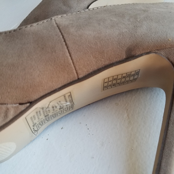 Forever 21 Suede Heels - Picture 8 of 8